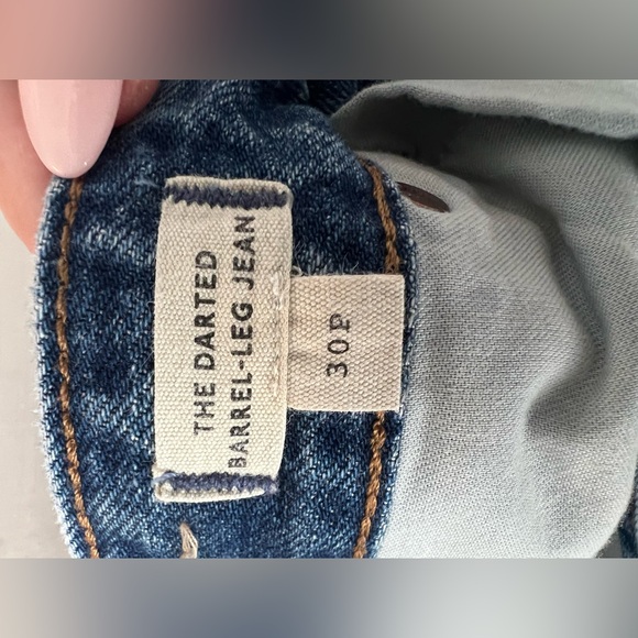 Madewell darted barrel leg jeans - Picture 6 of 6